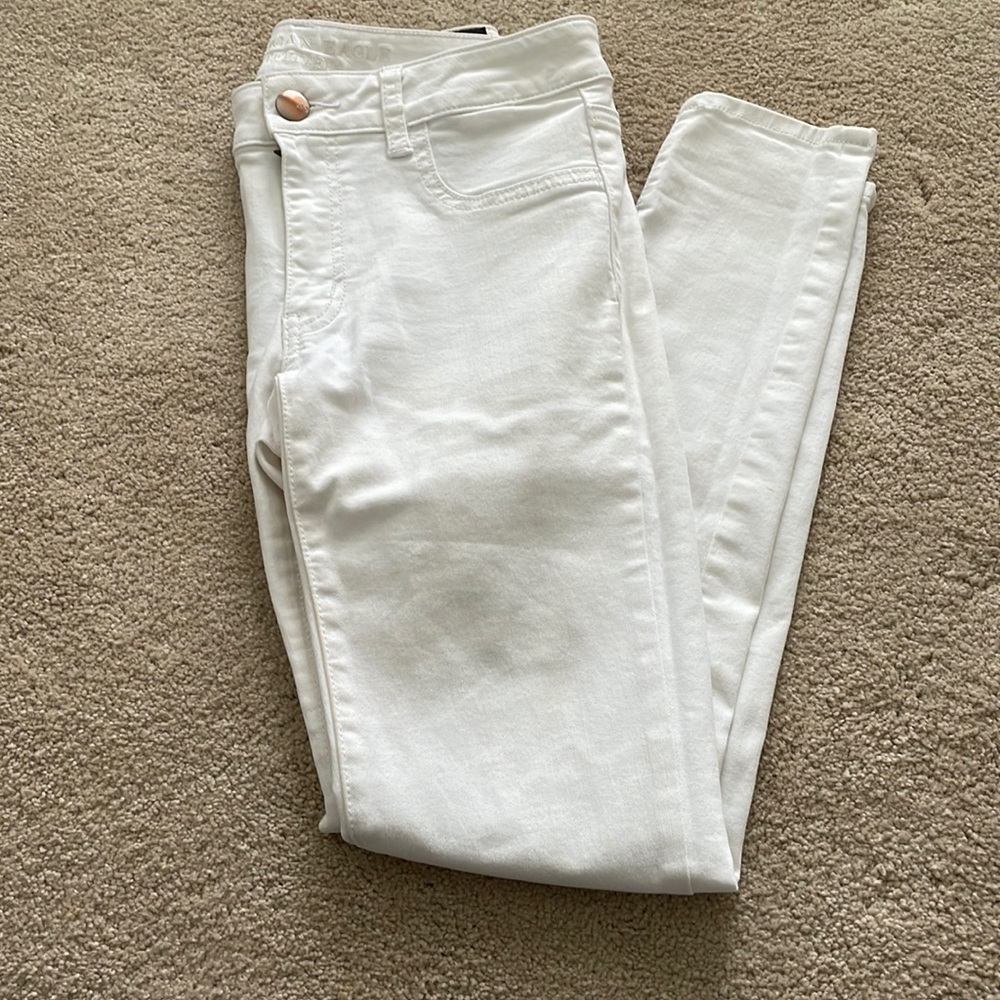 American Eagle white jeans